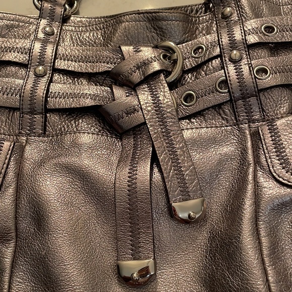 84. B t Shoulder Silver Shoulder Leather Bag  with unique buckle ties - Picture 3 of 16